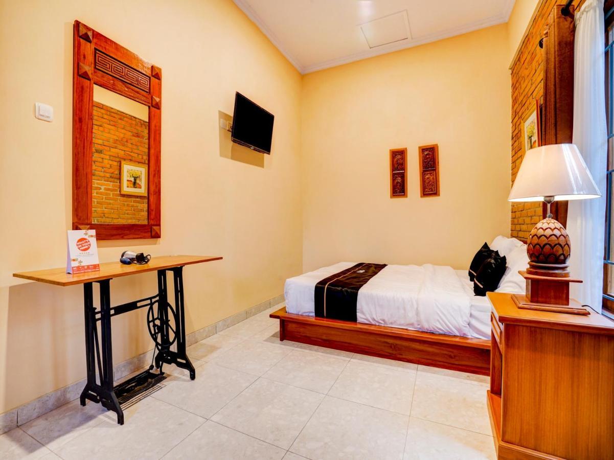 Super Oyo Collection O 90265 Cempoko Mulyo Homestay Syariah Tugu 外观 照片
