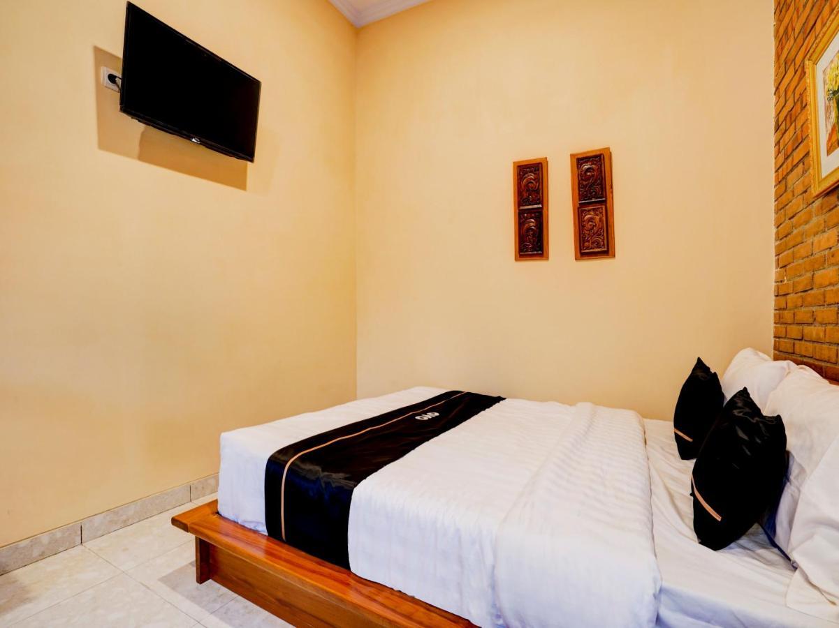 Super Oyo Collection O 90265 Cempoko Mulyo Homestay Syariah Tugu 外观 照片