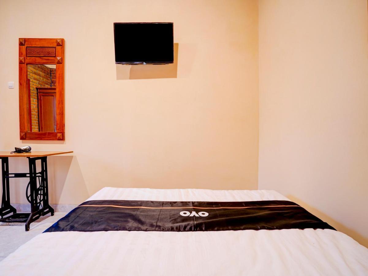 Super Oyo Collection O 90265 Cempoko Mulyo Homestay Syariah Tugu 外观 照片